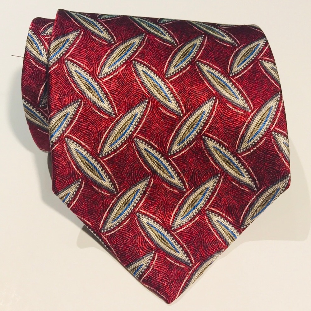 Roundtree & Yorke Handmade 100% Silk Tie